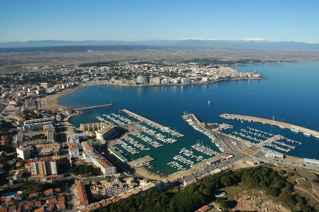 Avinguda Montgo Villa L'Escala Holiday home